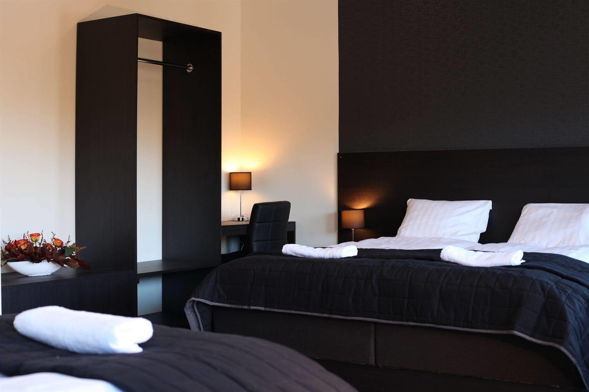Nacka Stadshotell Екстериор снимка